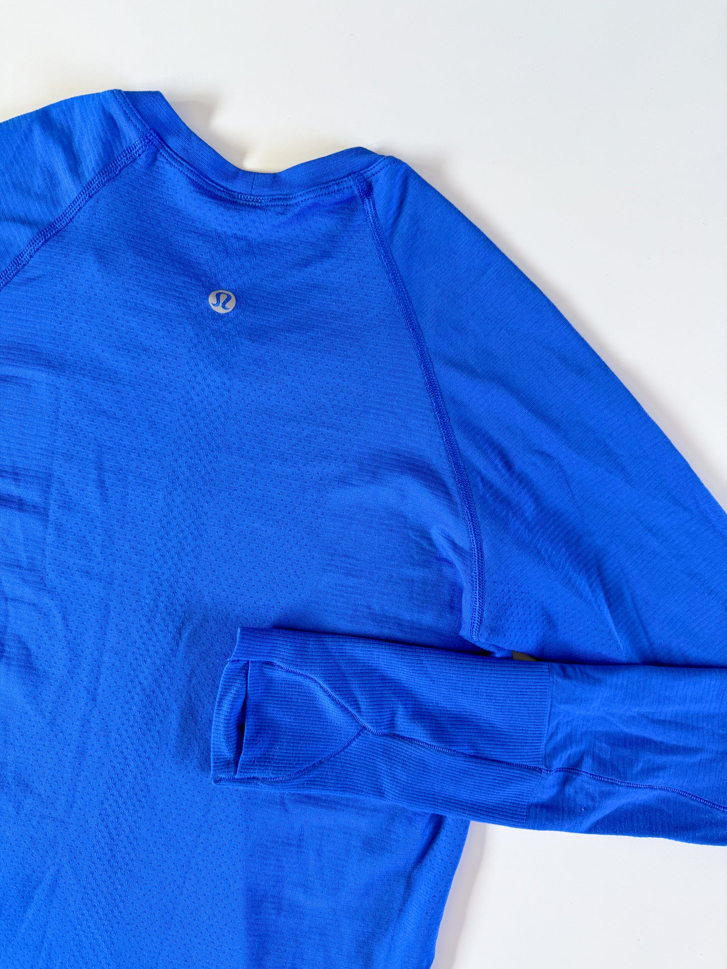 Size 4 RARE Blazer Blue Swiftly Tech Long Sleeve 2.0