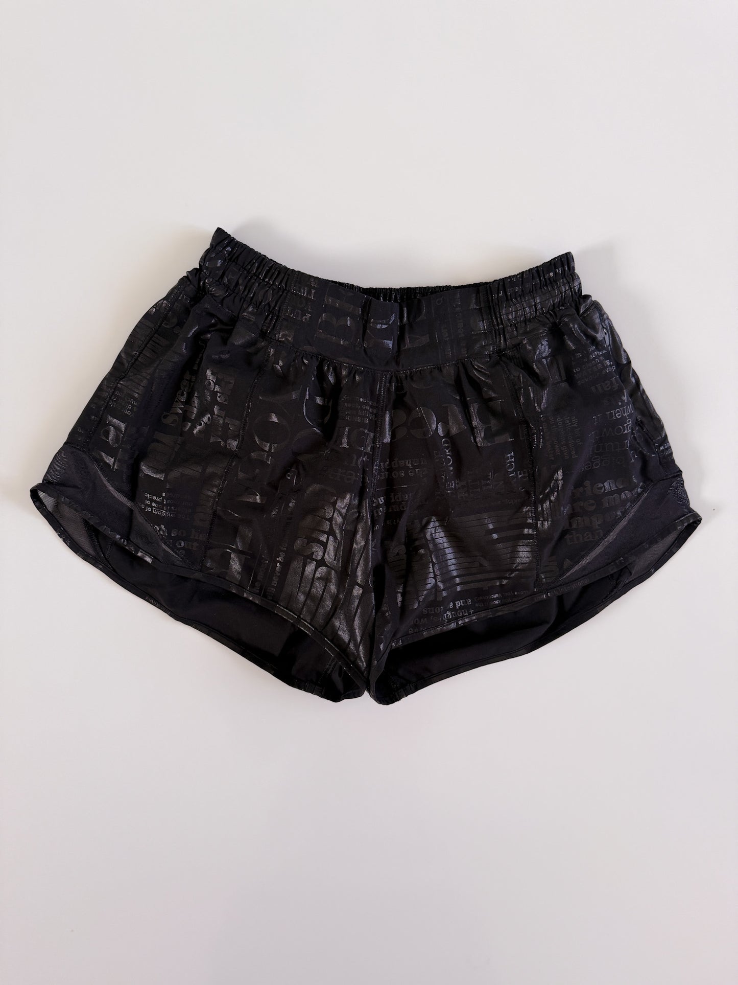 Size 4 Black Graphic Hotty Hot 4"