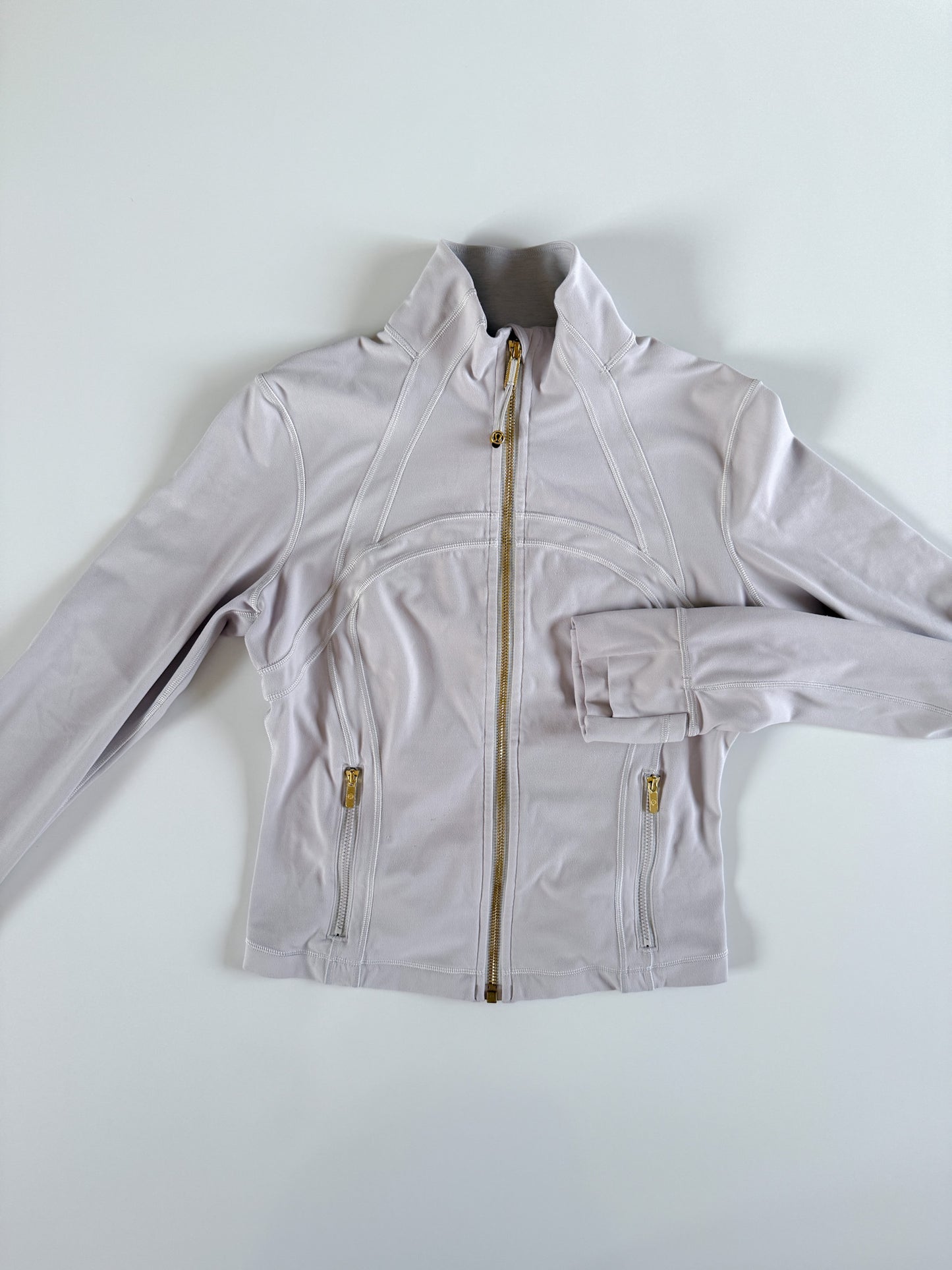 Size 8 Gray/Gold Cropped Define Jacket