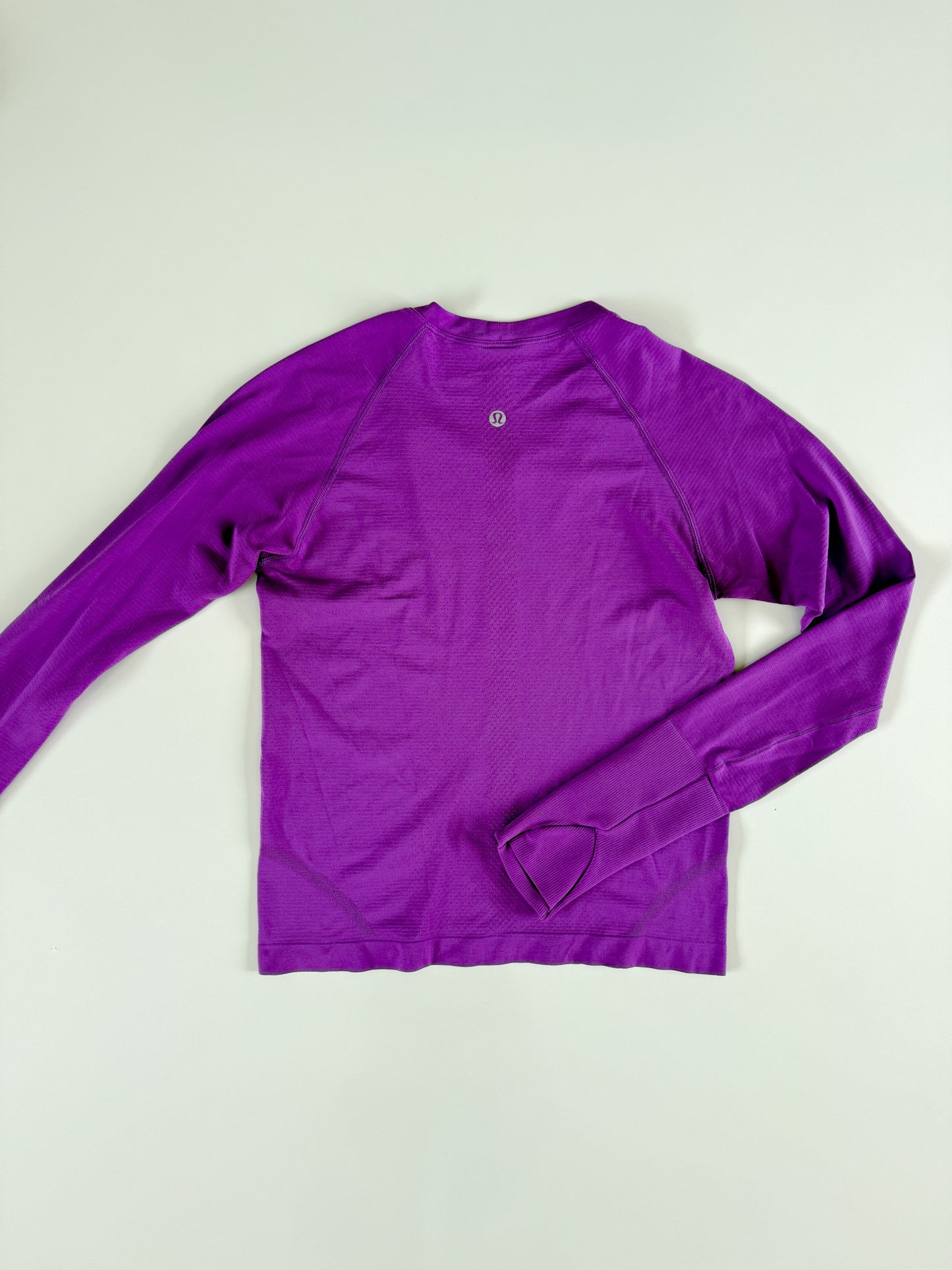 Size 6 RARE Mooonlit Magenta Swiftly Tech Long Sleeve 2.0 race