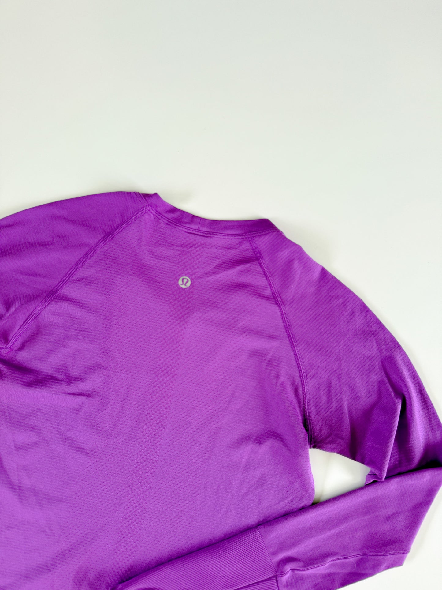 Size 6 RARE Mooonlit Magenta Swiftly Tech Long Sleeve 2.0 race