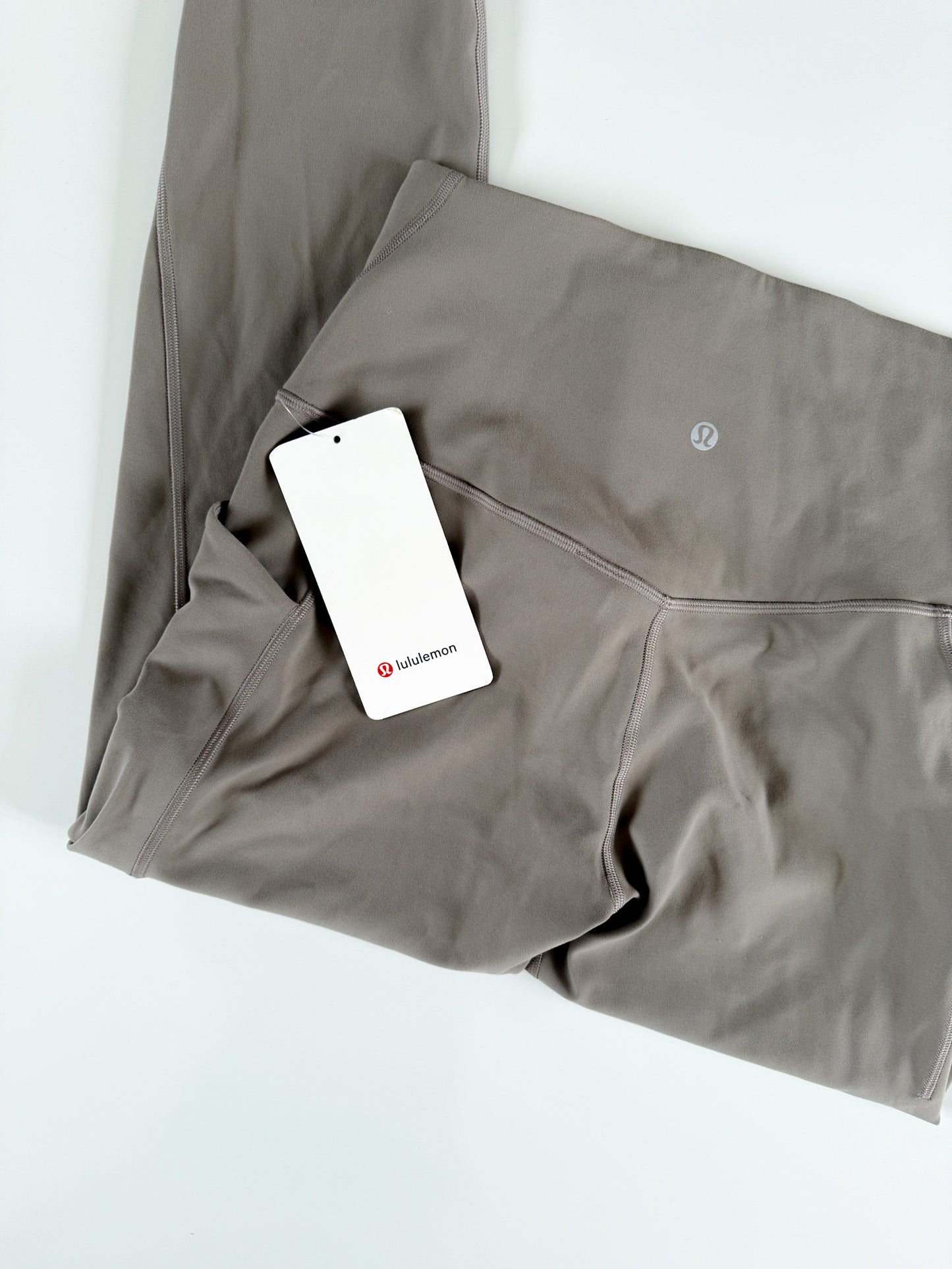 Size 8 NWT Washed Gray Align 25" With Pockets