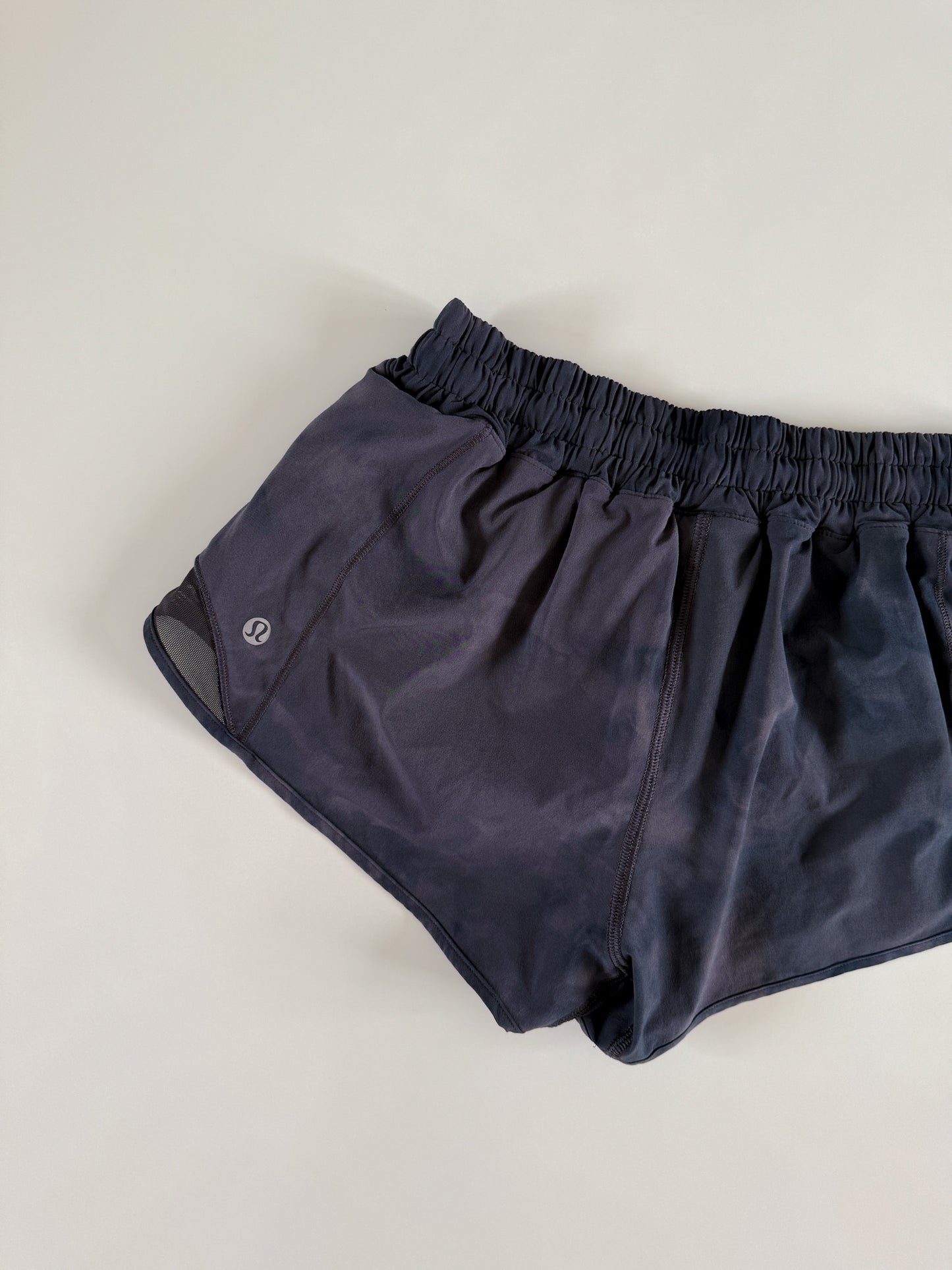 Size 6 RARE Diamond Dye Hotty Hot 2.5"