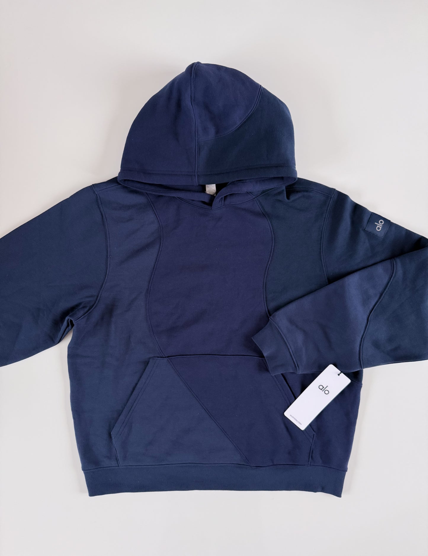 Medium NWT Navy ALO Make Waves Hoodie