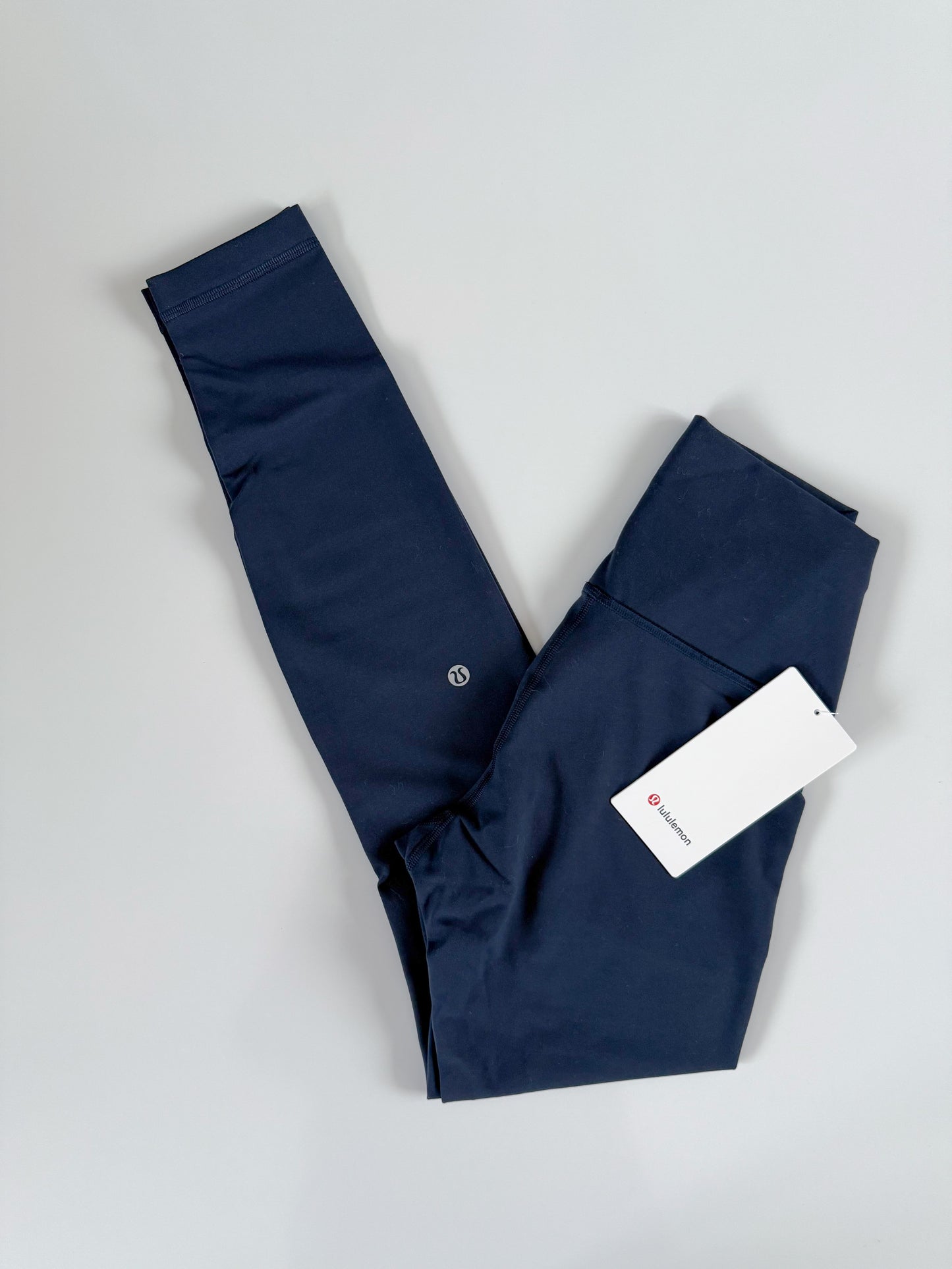 Size 6 NWT True Navy Wunder Train 28"