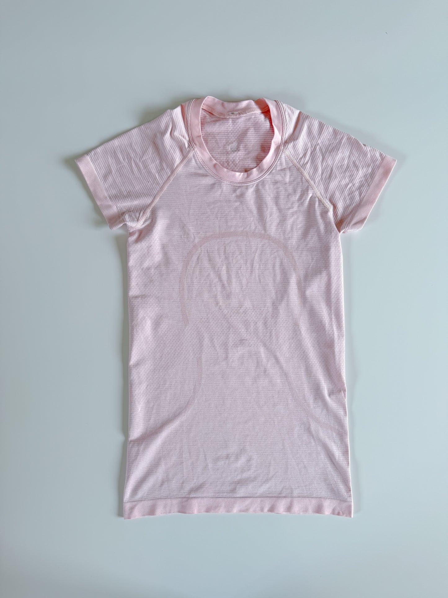 Size 0,4 RARE Strawberry Milkshake Swiftly Tech Short Sleeve 2.0