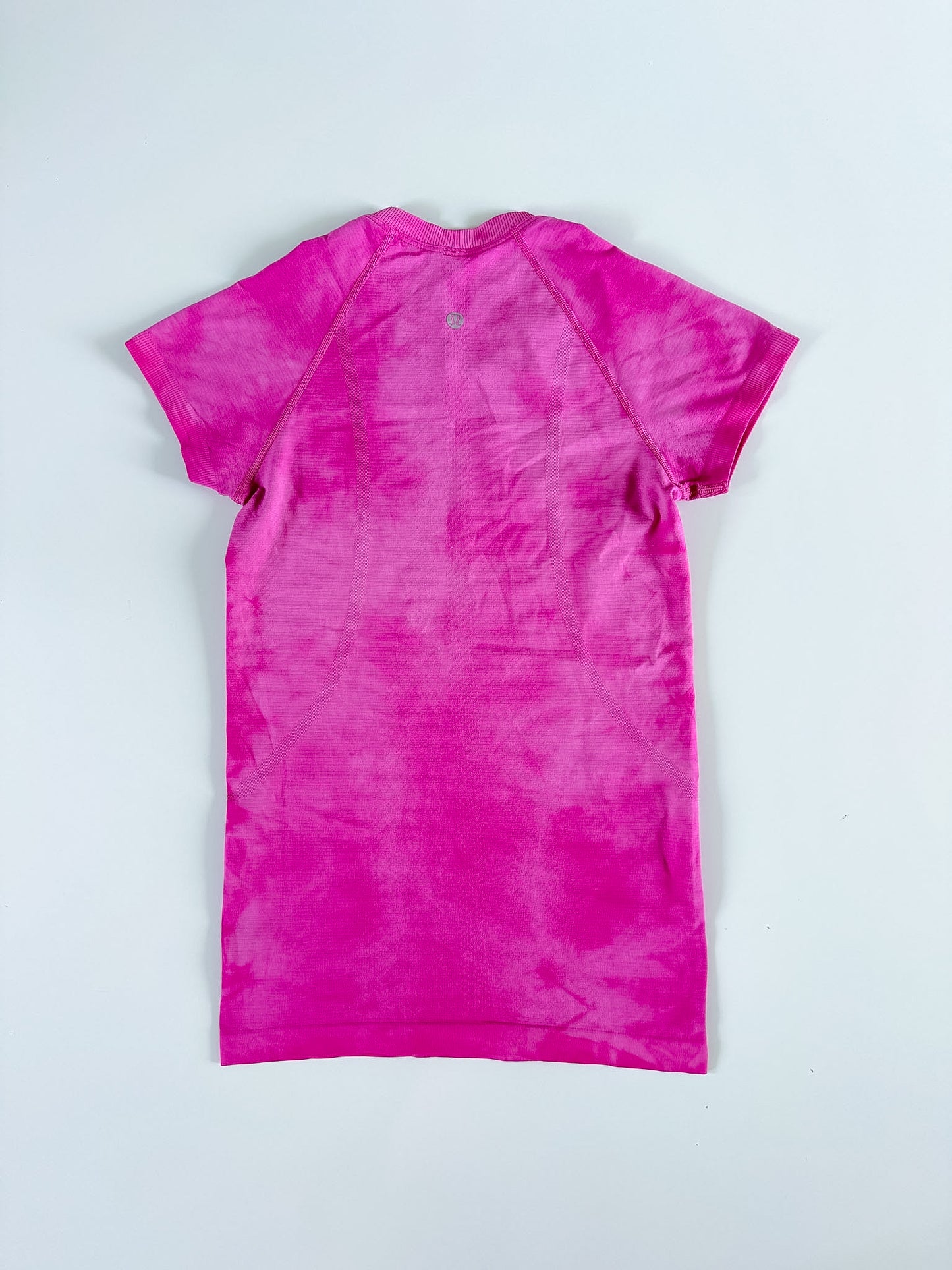 Size 4 RARE Sonic Pink Marble Dye Swiftly Tech Short Sleeve 2.0
