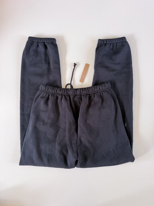 Small NWT SKIMS Relaxed Fleece Jogger