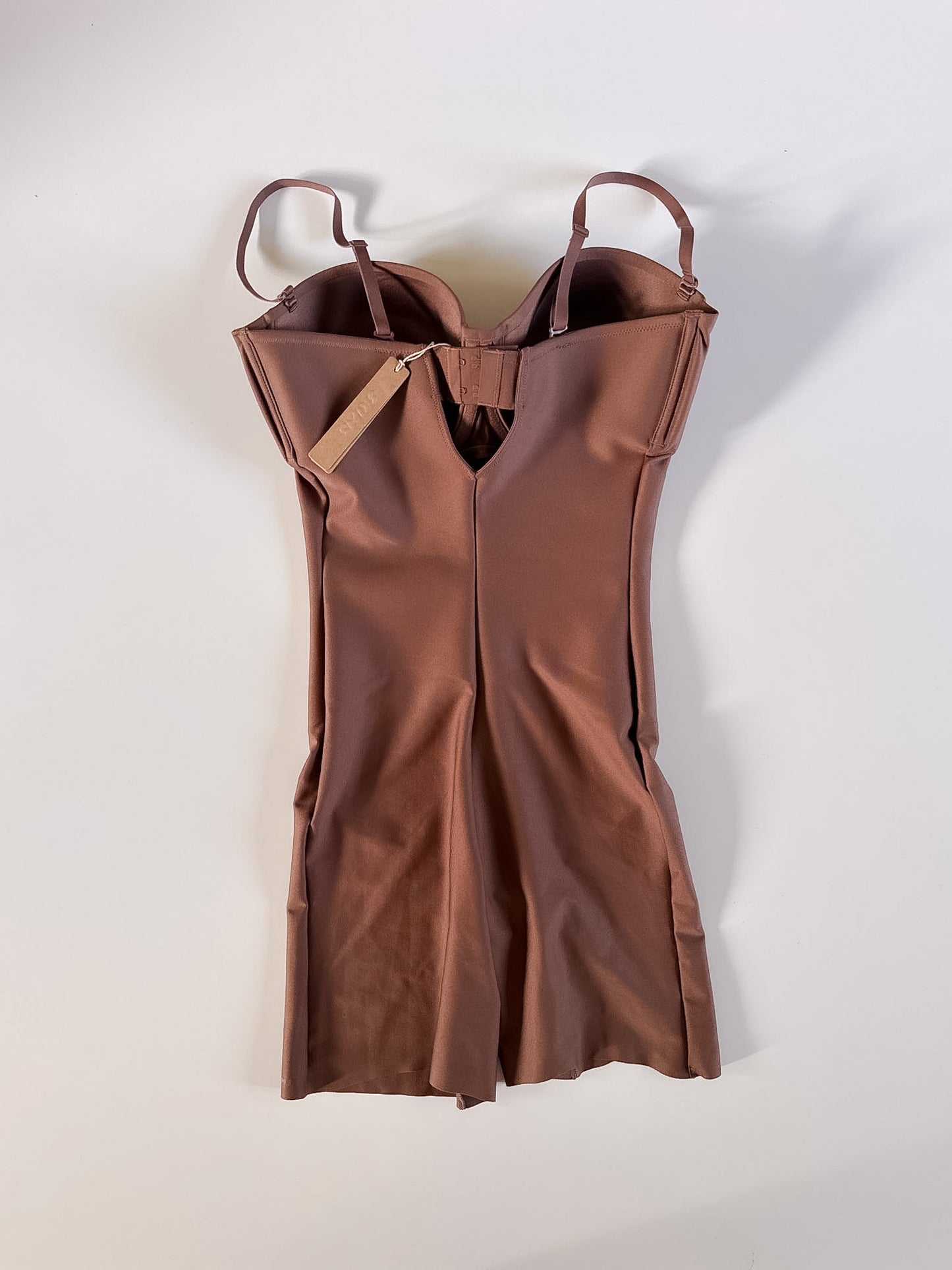 Large NWT SKIMS Mid-Thigh Bodysuit