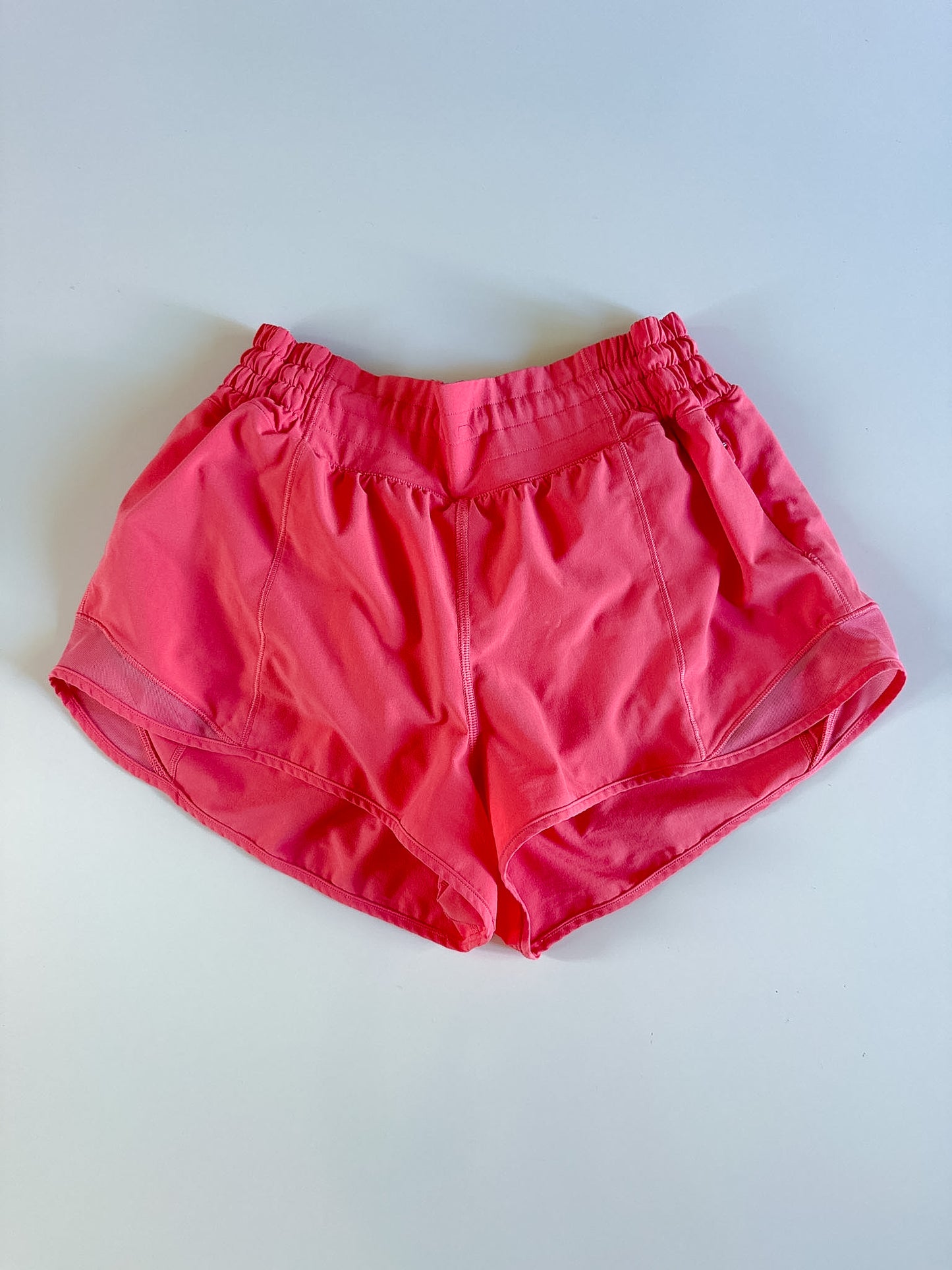 Size 6 Raspberry Cream Hotty Hot 2.5 descripition