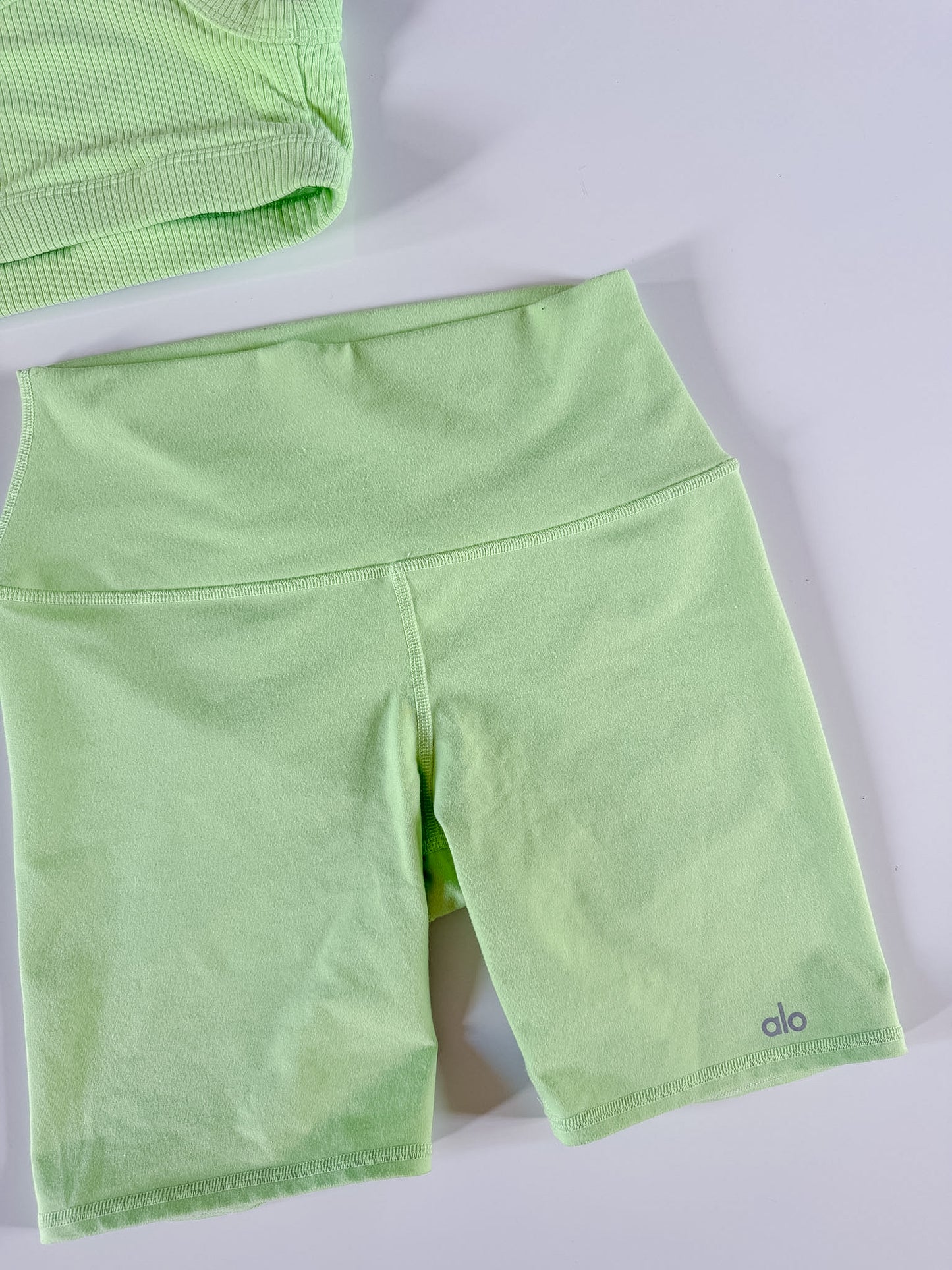 Small Lime Green Alo SET
