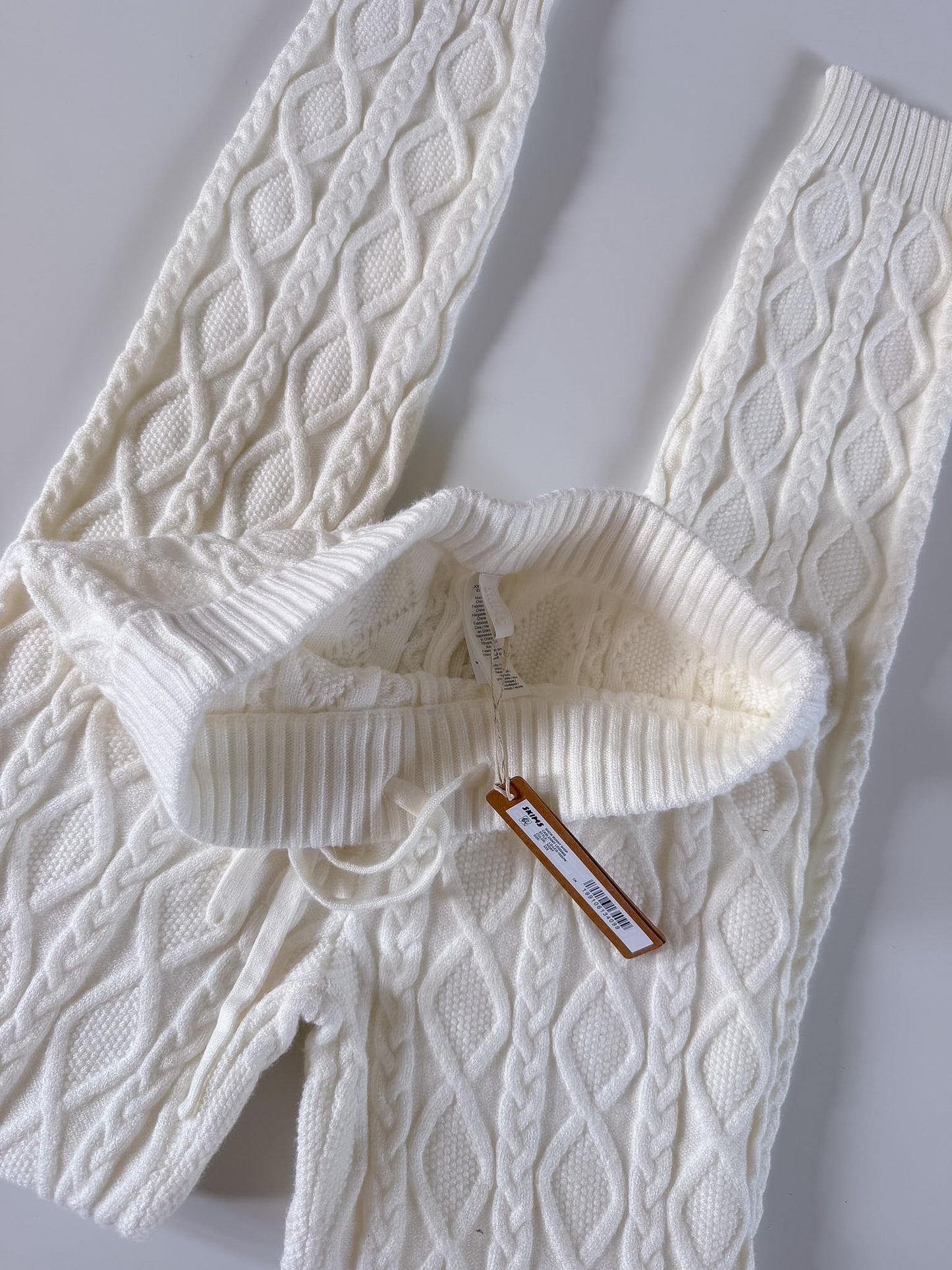 XXS RARE NWT SKIMS Snowbunny Cableknit Legging