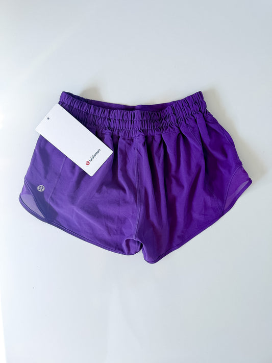 Size 4 NWT VERY RARE College Purple Hotty Hot 2.5"
