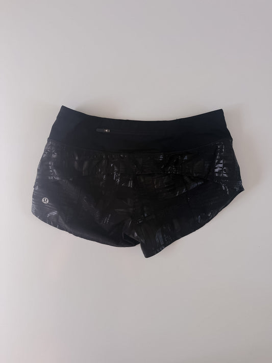Size 4 RARE Black Graphic Speed Up 2.5"