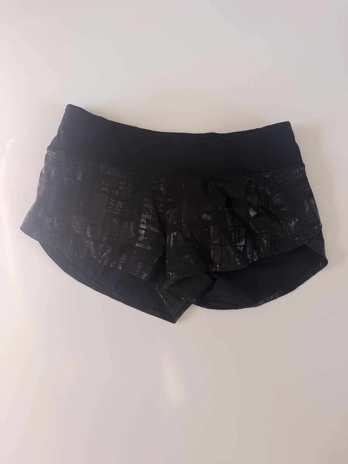 Size 4 RARE Black Graphic Speed Up 2.5"