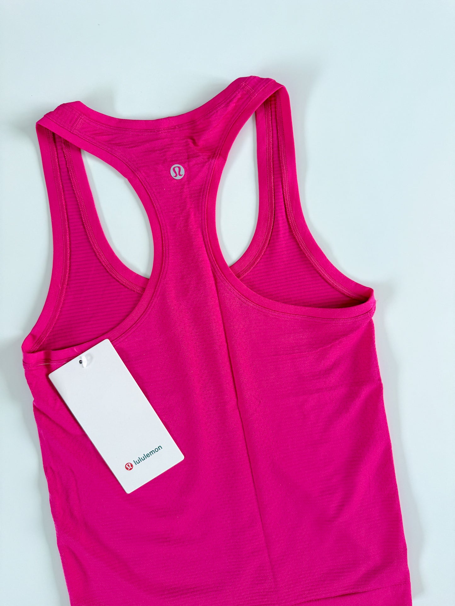 Size 2,8 NWT Jewelled Magenta Swiftly Tech Tank 2.0 Race