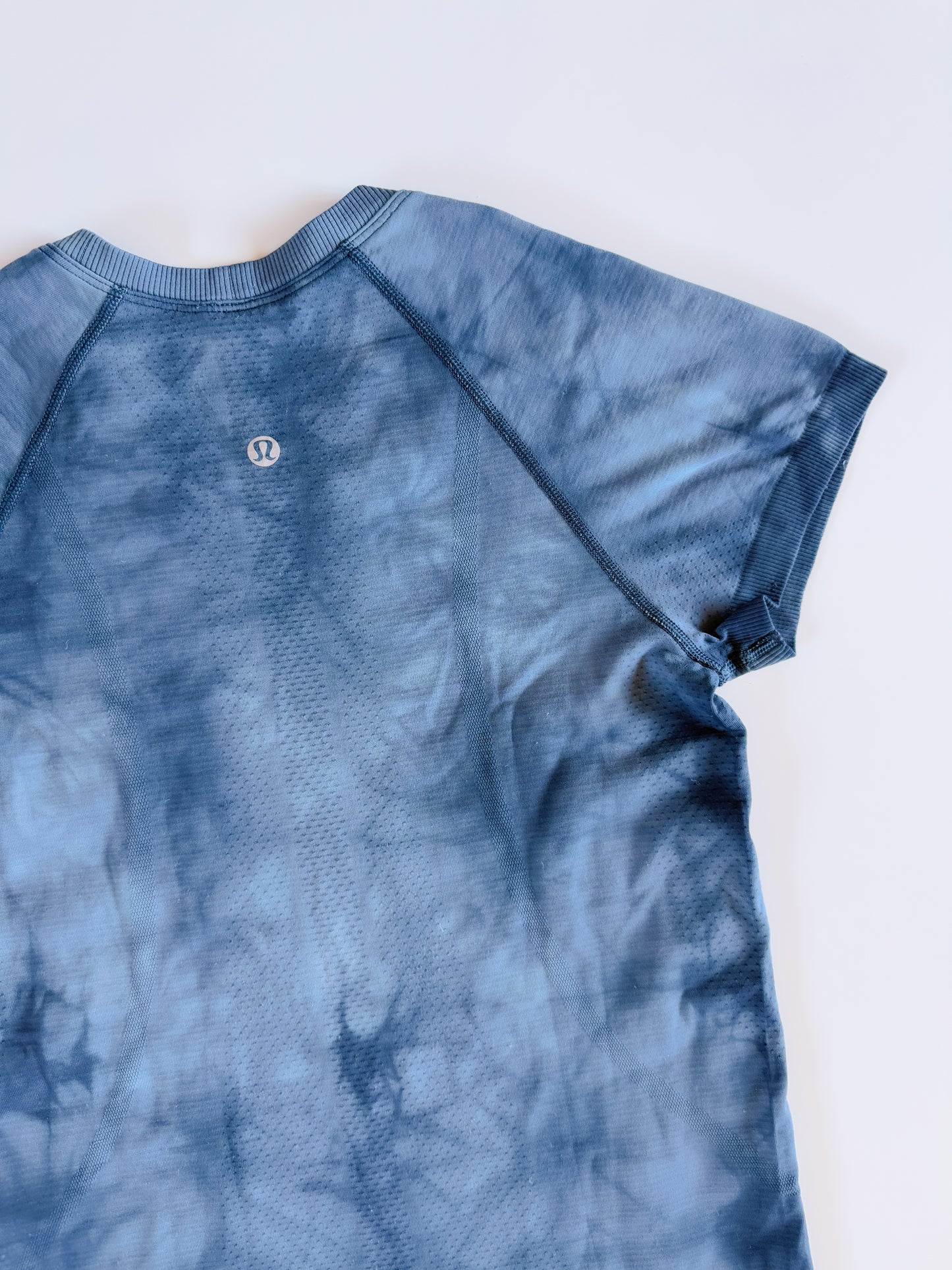 Size 4 RARE Marble Dye Swiftly Tech Short Sleeve 2.0