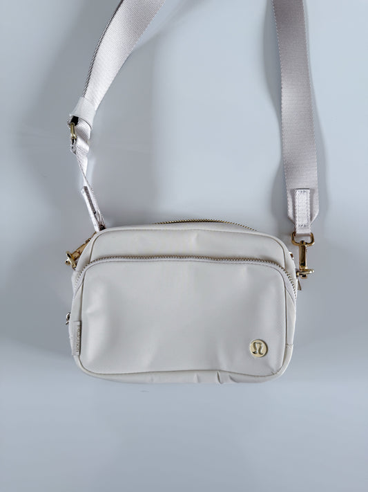 Light Ivory Everywhere Crossbody Bag