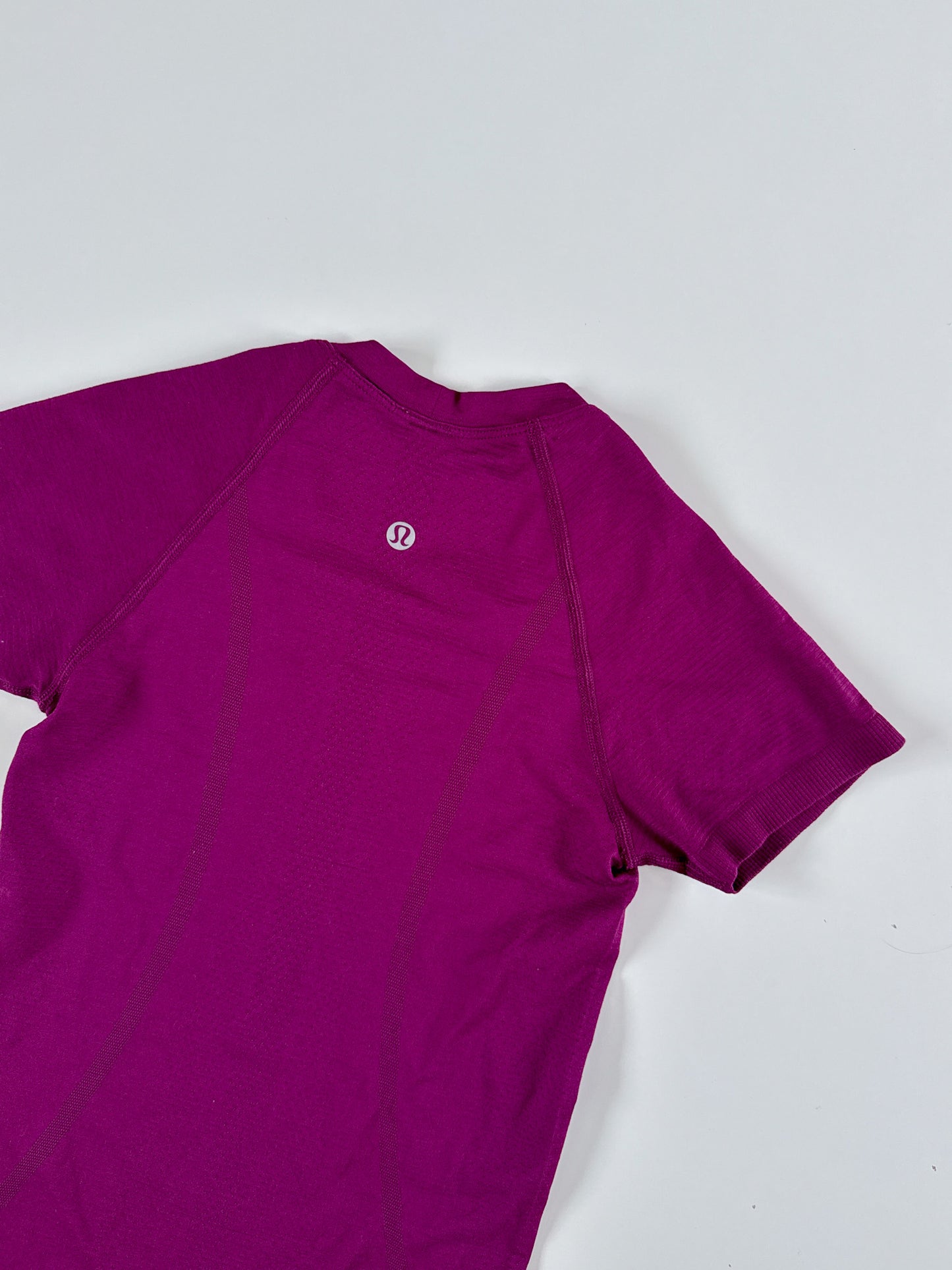 Size 0 Deep Luxe Swiftly Tech Short Sleeve 2.0