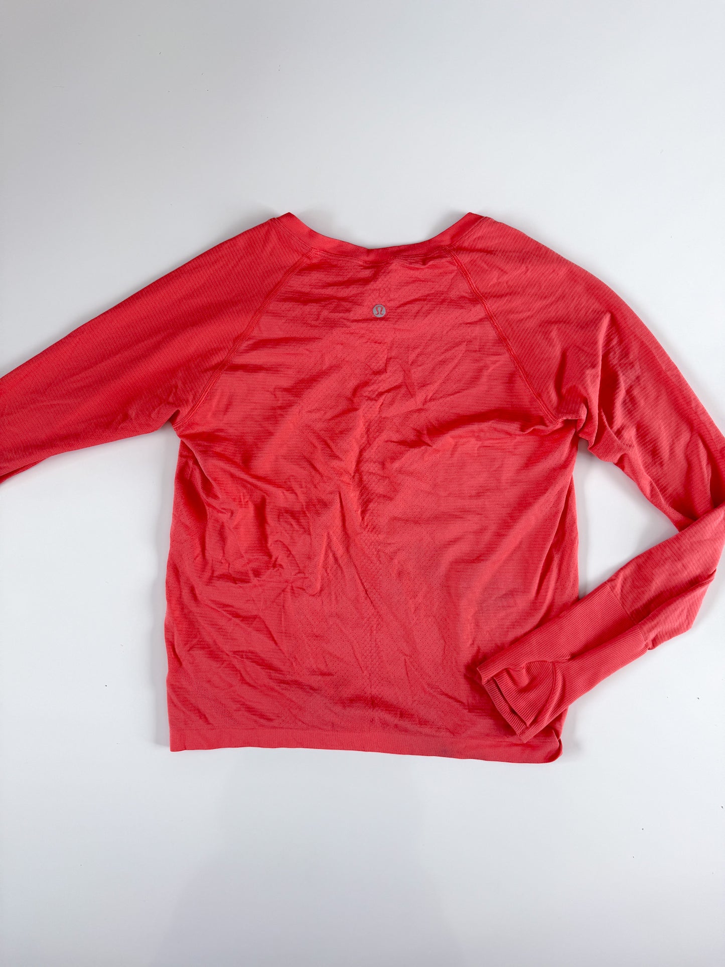 Size 10 Orange Swiftly Tech Long Sleeve 2.0 race flaw