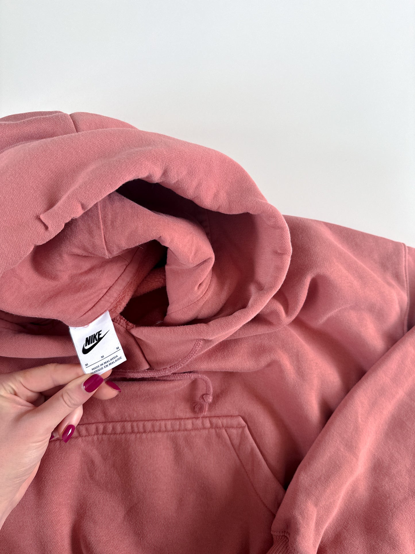 Medium NlKE Middle Swoosh Hoodie