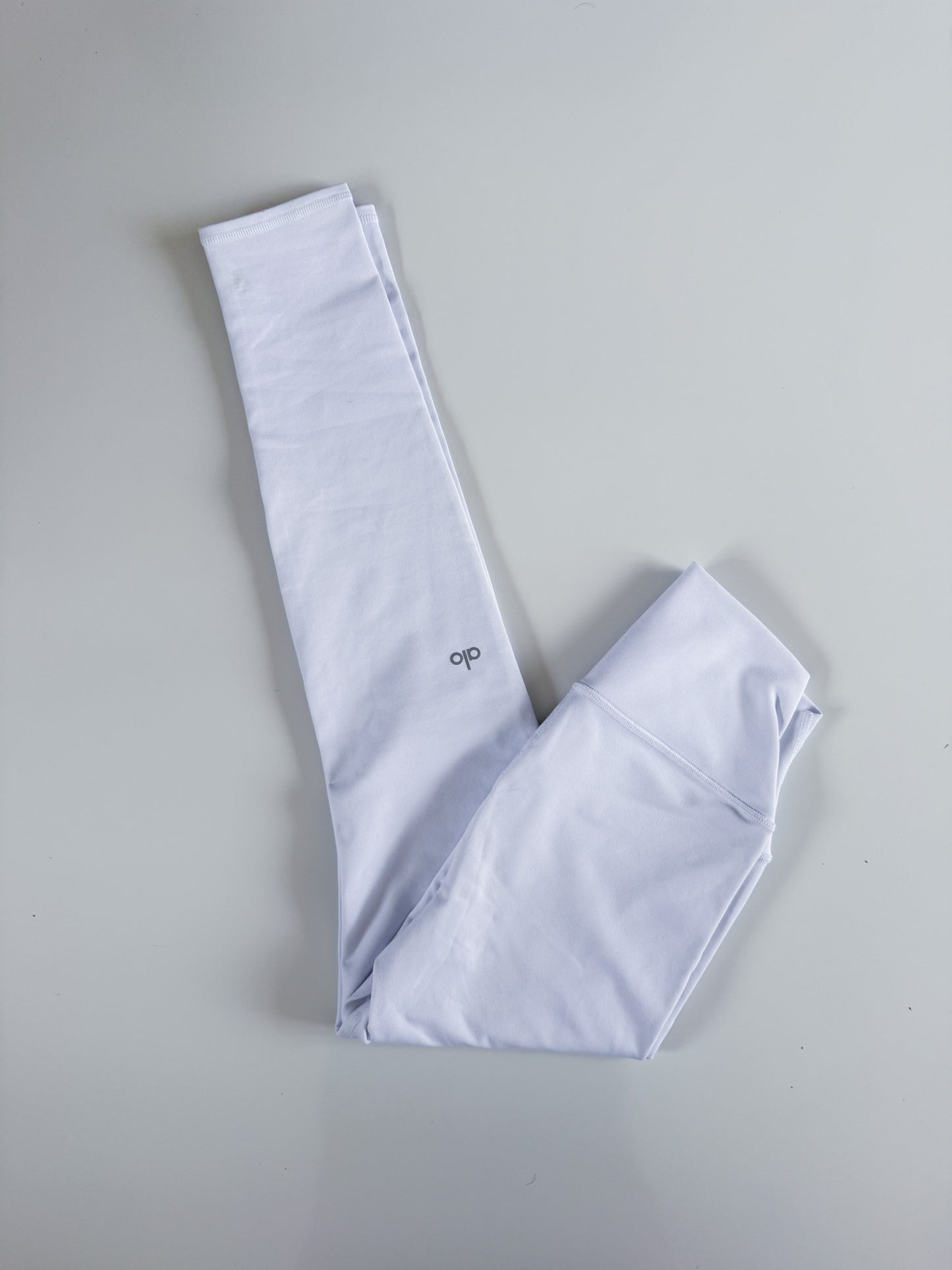 Medium White Alo Legging