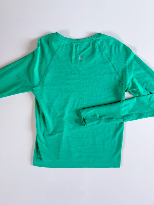 Size 8 Kelly Green Swiftly Tech Long Sleeve 2.0