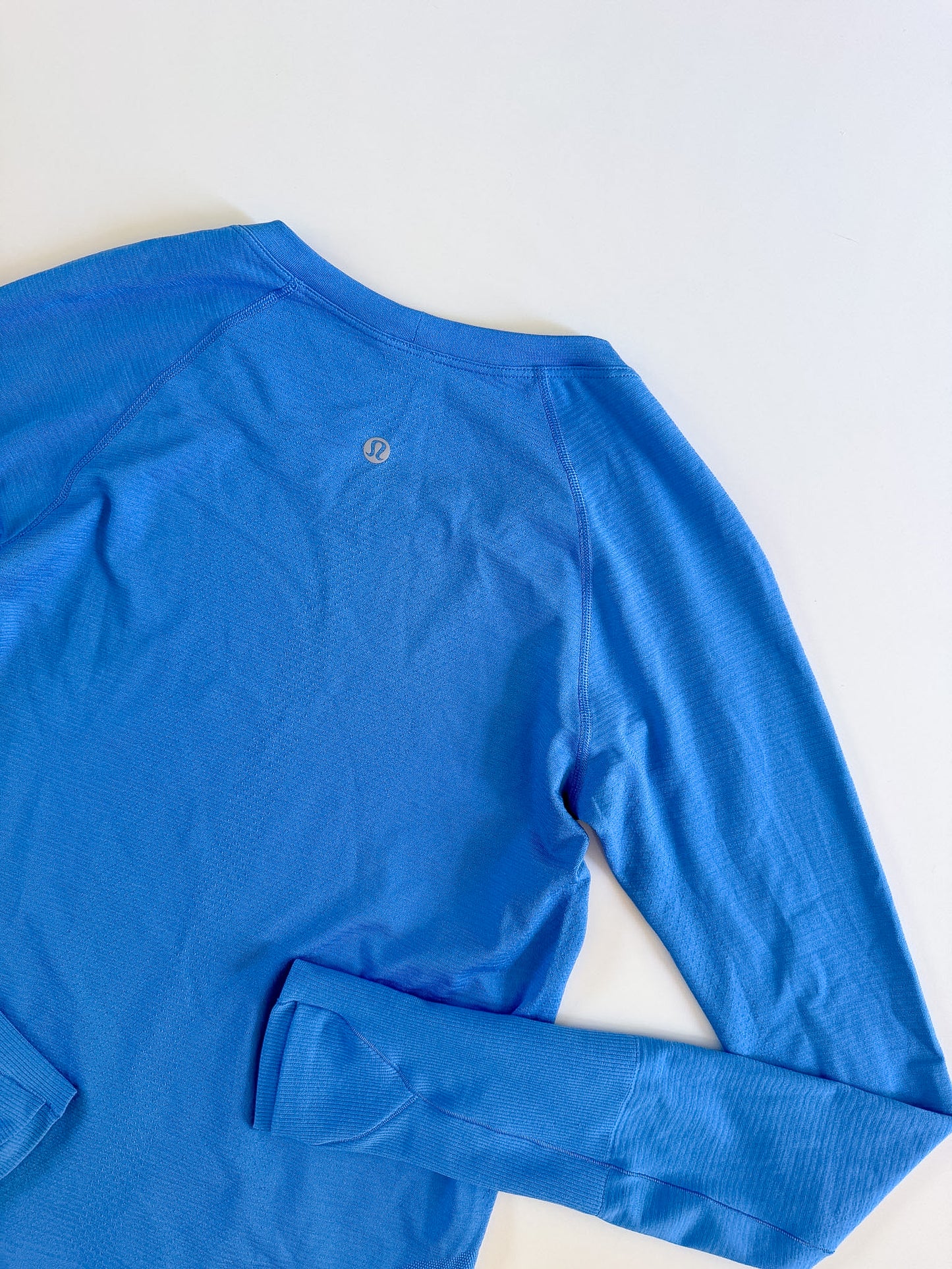 Size 4 RARE Blue Nile Swiftly Tech Long Sleeve 2.0 race