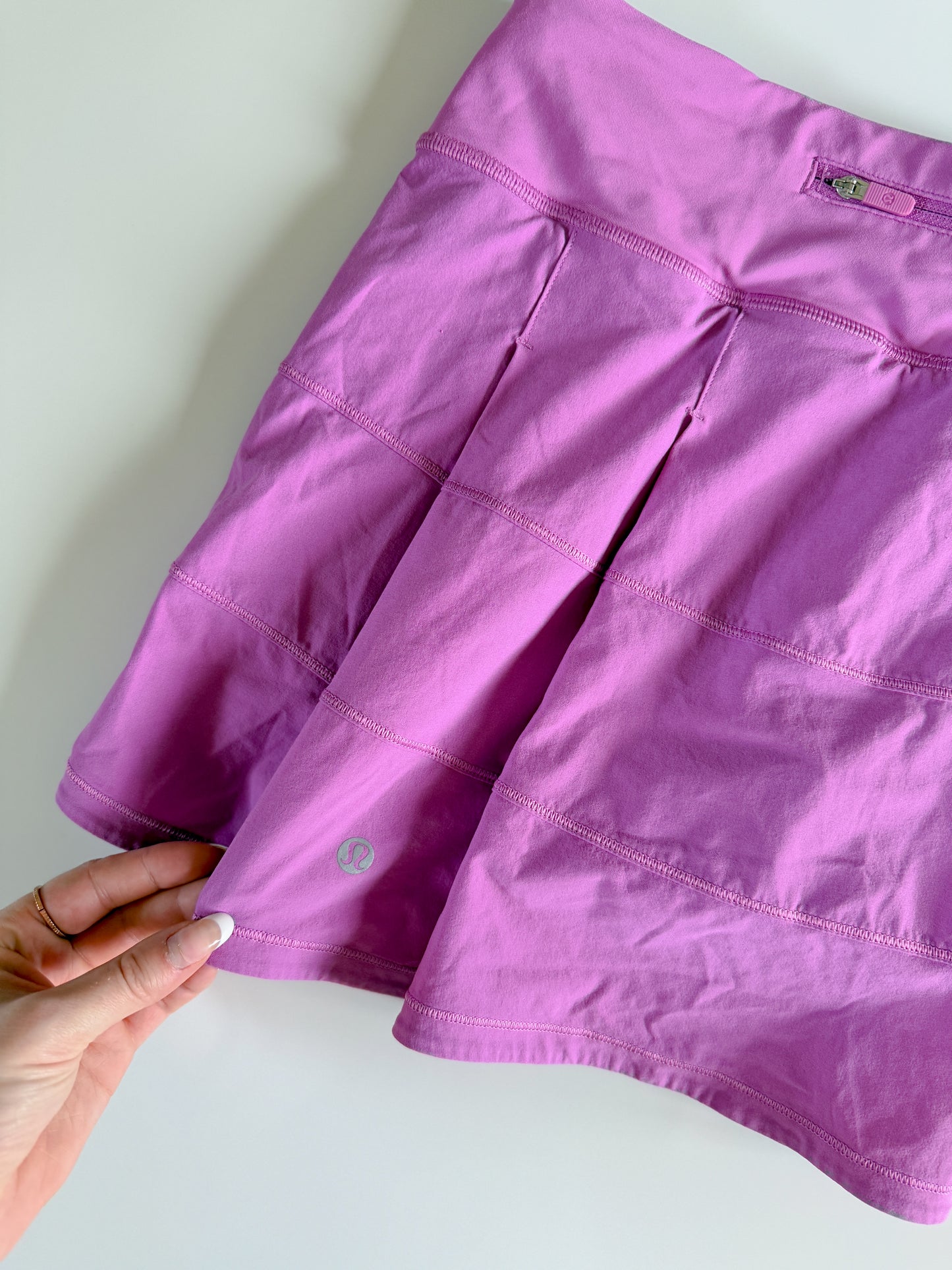 Size 6 RARE Magenta Glow Pace Rival Skirt 15"