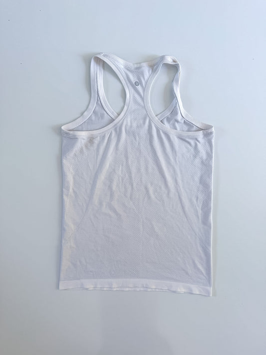 Size 6 White Swiftly Tech Tank 2.0