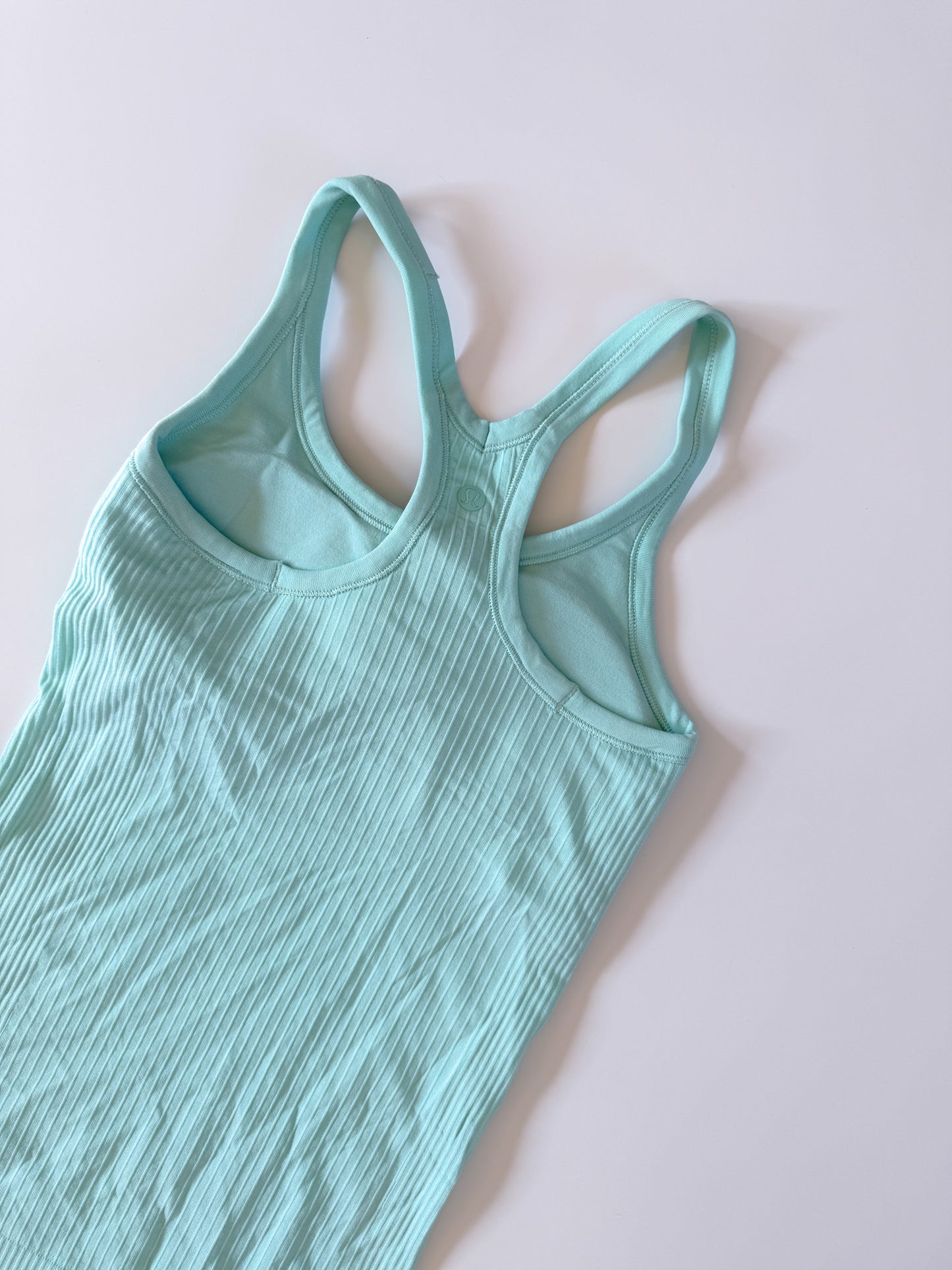 Size 4,8 RARE Wild Mint Ebb To Street Tank