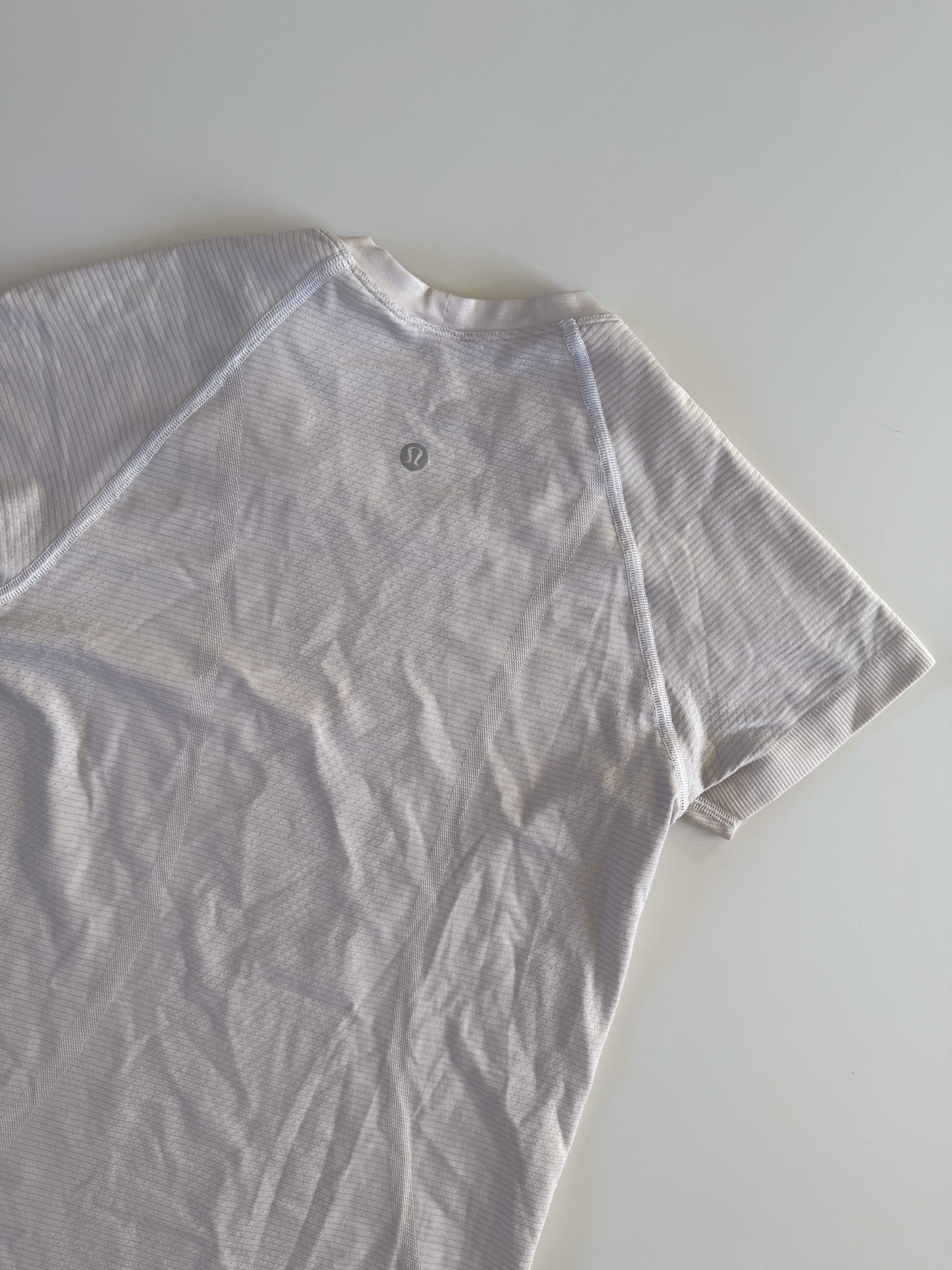 Size 4 Bone Swiftly Tech Short Sleeve 2.0
