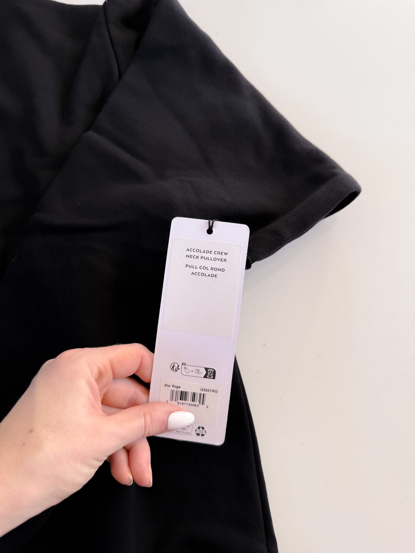 XS,S NWT Black Accolade Crewneck