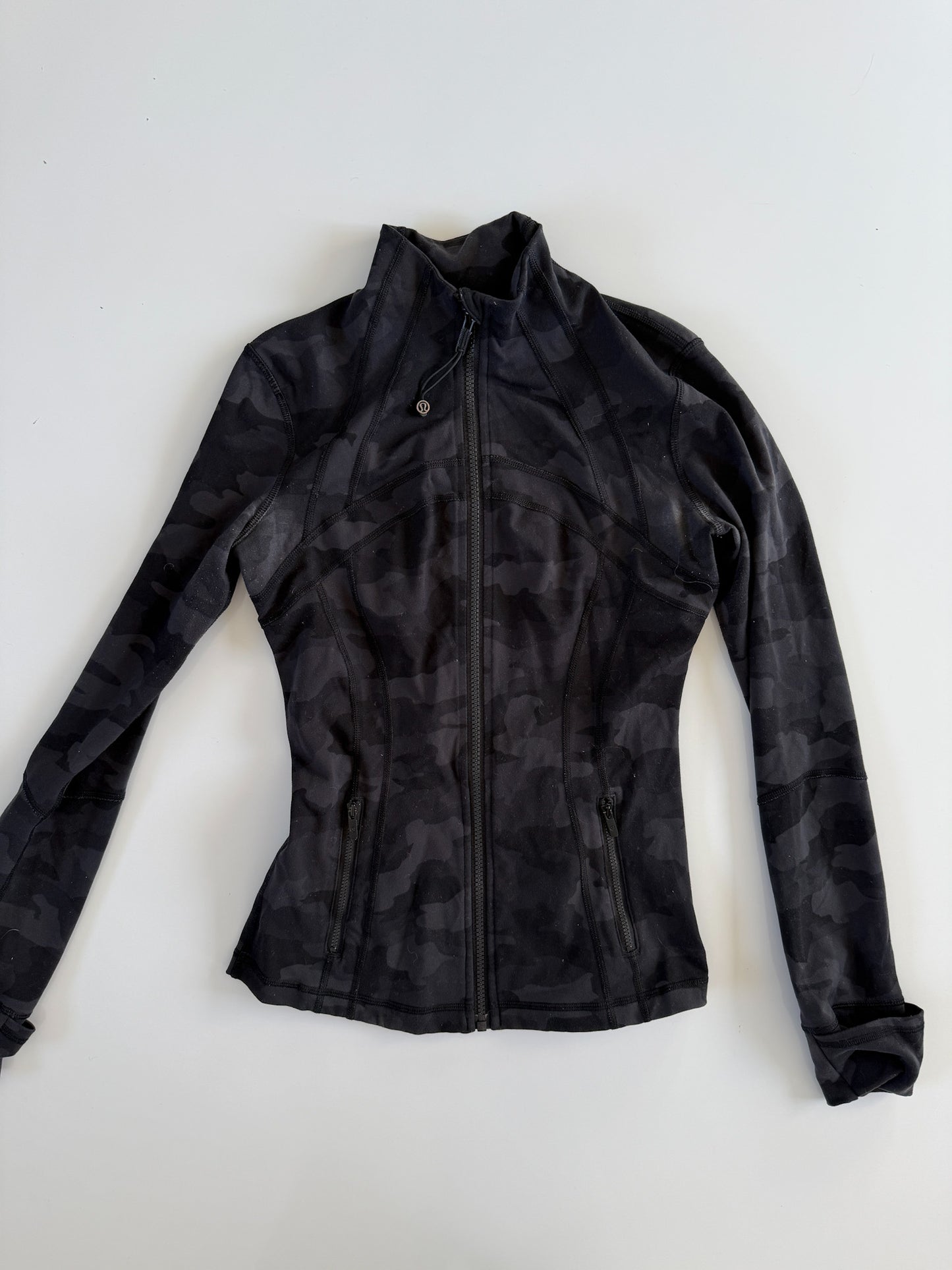 Size 4 Black Camo Define Jacket description