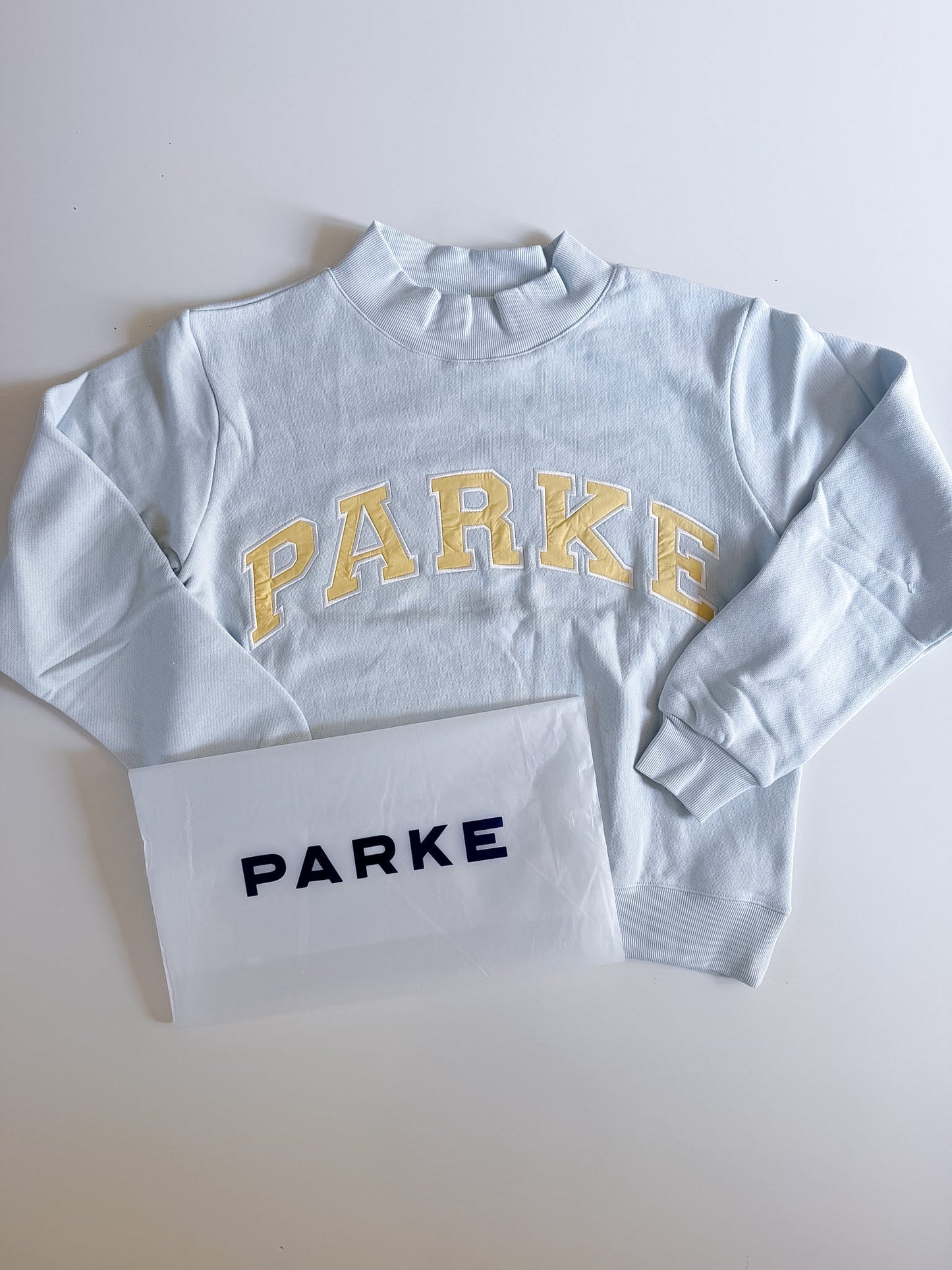 RARE Blueberry Lemonade PARKE Mockneck