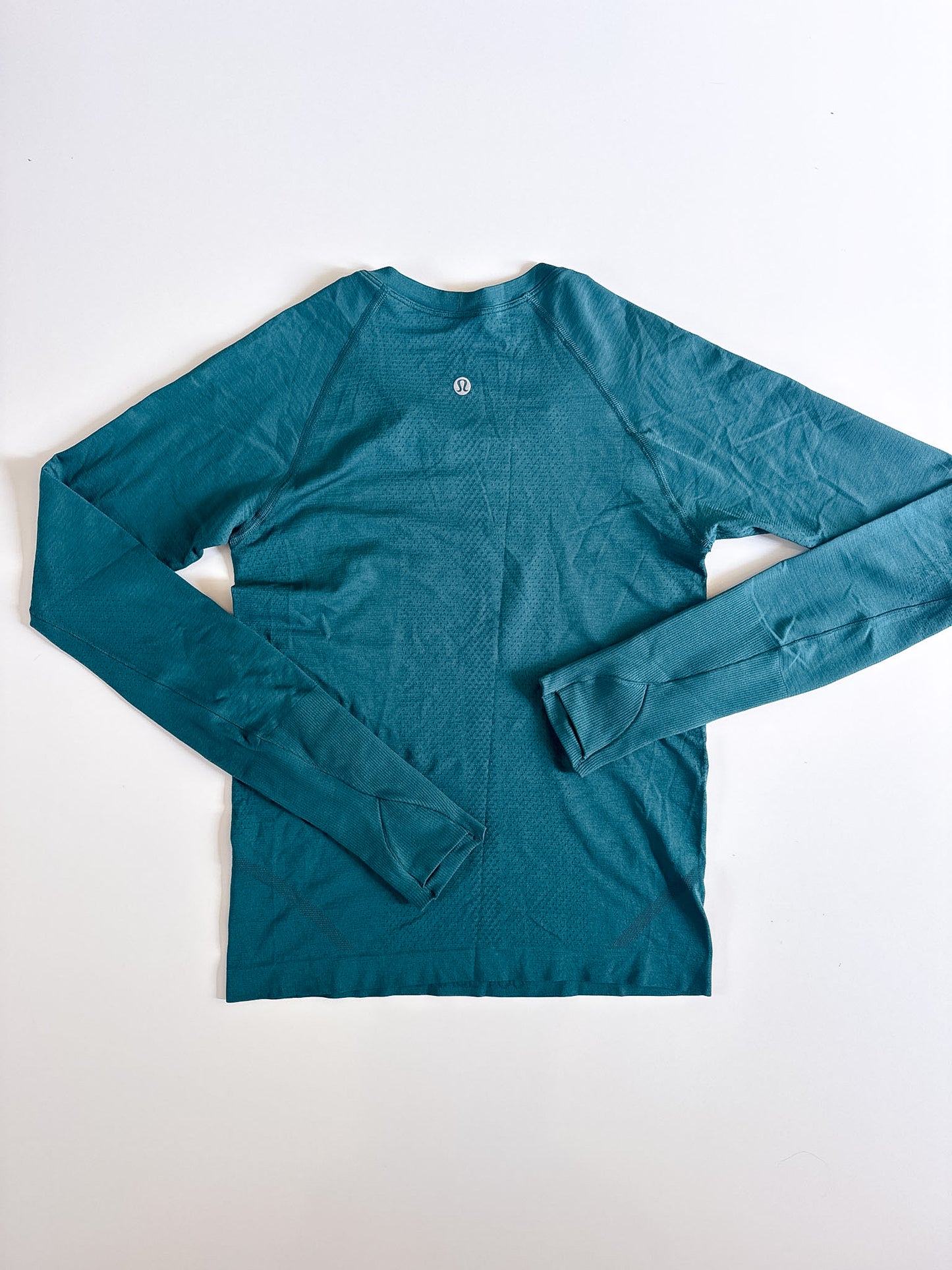 Size 4 Storm Teal Swiftly Tech Long Sleeve 2.0