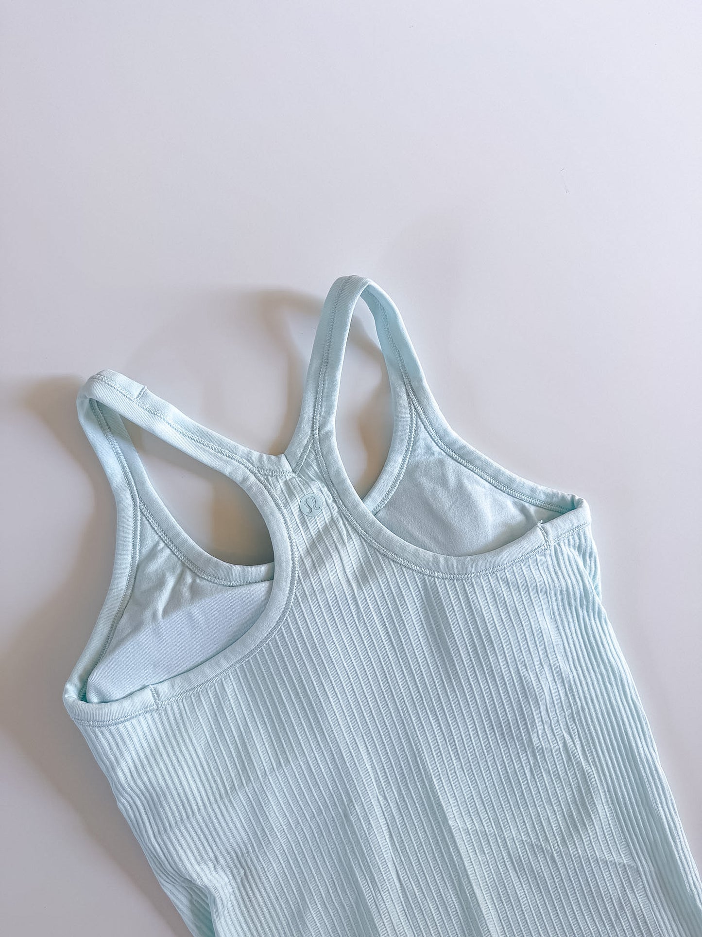 Size 4,10 Sheer Blue Ebb to Street Tank