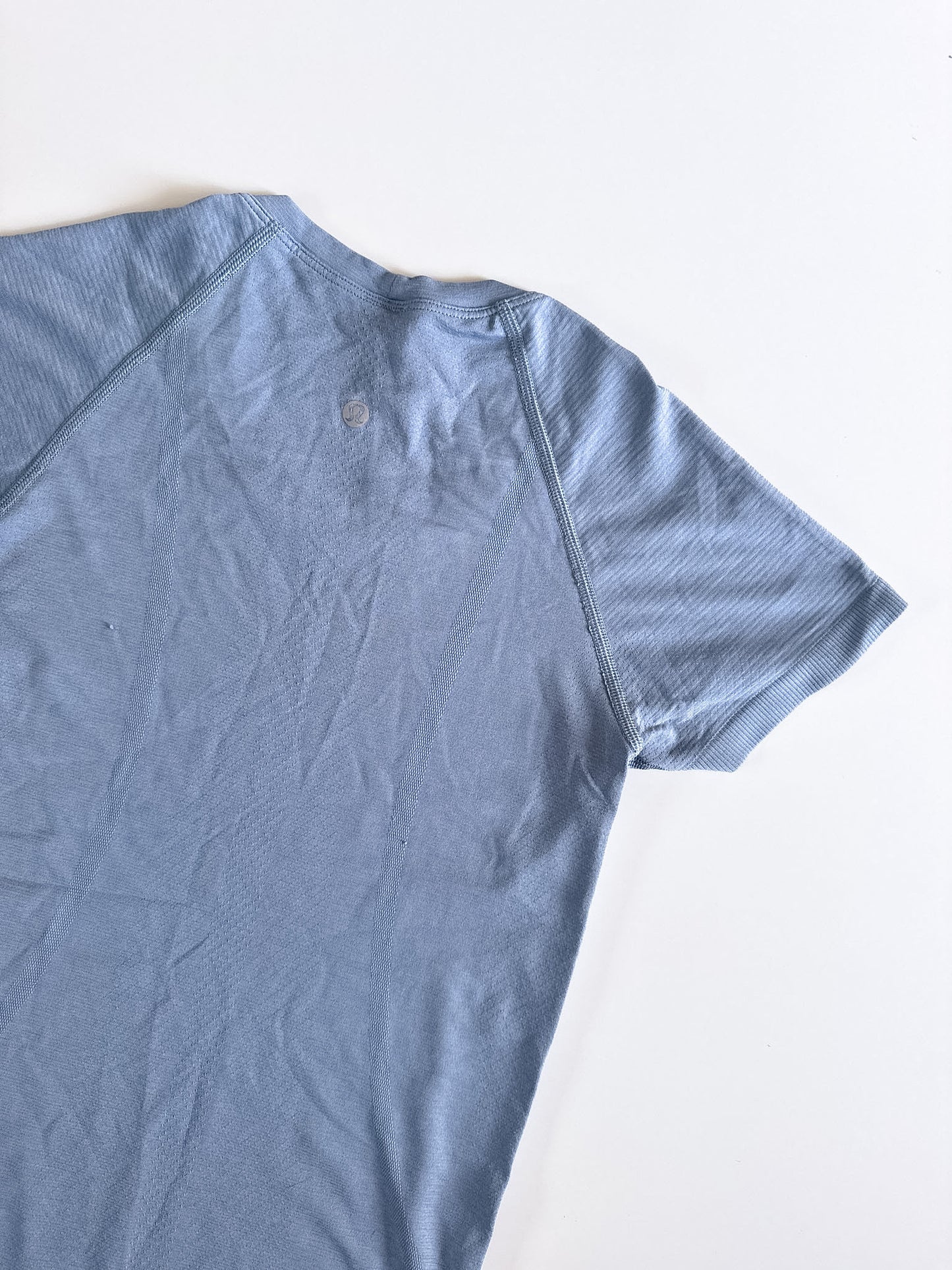 Size 4 Chambray Swiftly Tech Short Sleeve 2.0