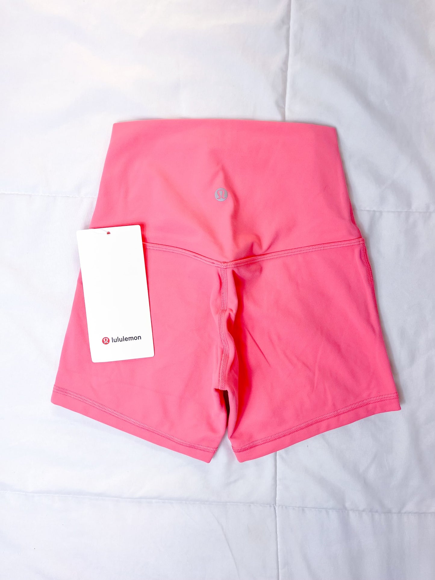 Size 2 NWT Sakura Pink Align Short 4"